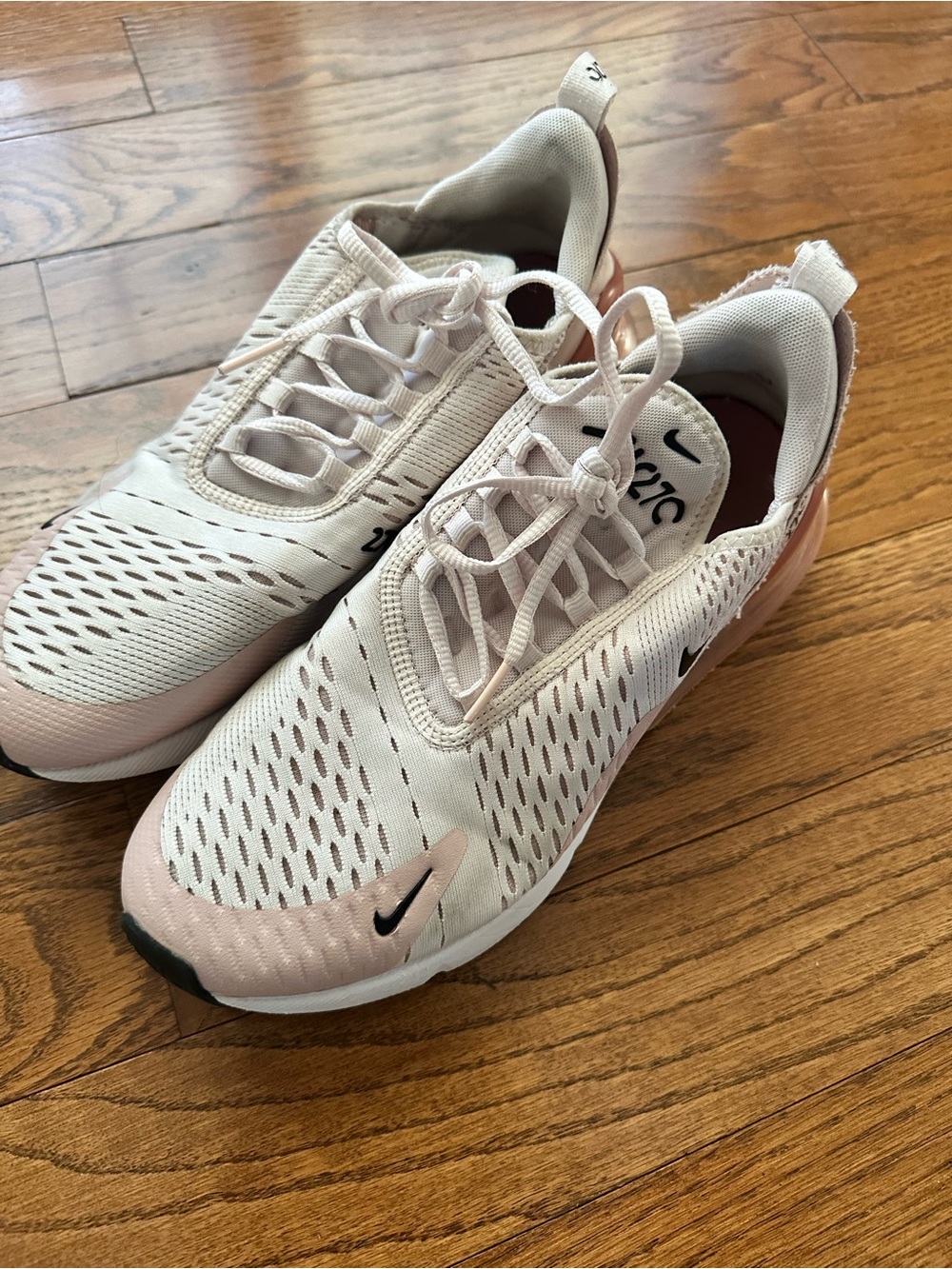 Nike Women's Air Max 270 Light Soft Pink/Pink Athletic Running Sneakers Size 9.5